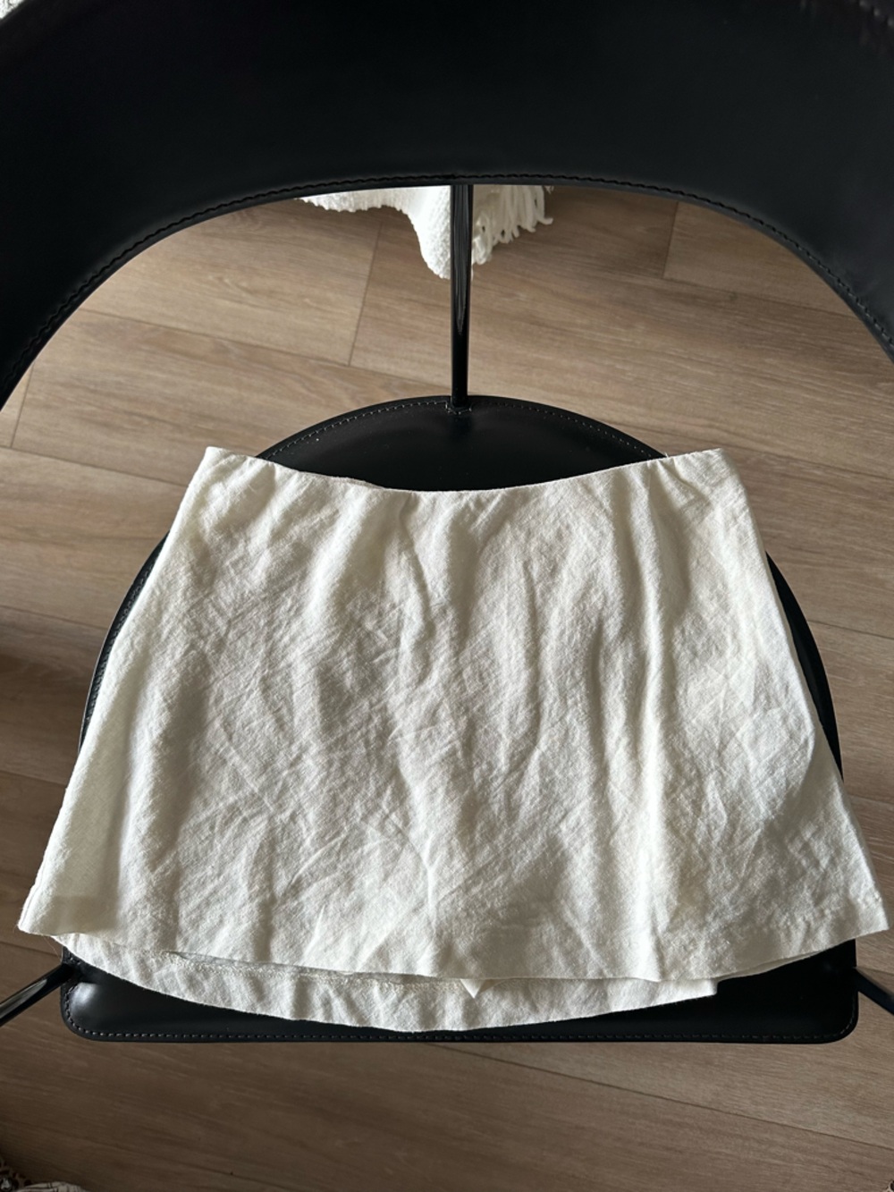 Garage linen skirt